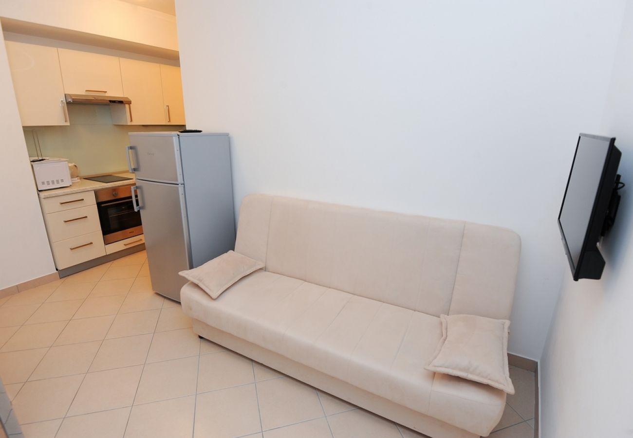 Apartamento en Podstrana - Apartamento en Podstrana-Sv.Martin con Terraza, Acondicionador, WIFI, Lavadora (5117-5)