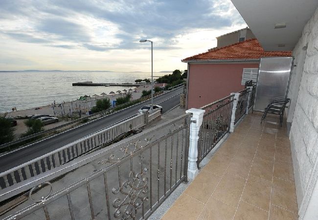 Apartamento en Podstrana - Apartamento en Podstrana-Sv.Martin con Seaview, Terraza, Acondicionador, WIFI (5117-1) Apartamento en Podstrana - Apartamento en Podstrana-Sv.Martin con Seaview, Terraza, Acondicionador, WIFI (5117-1)