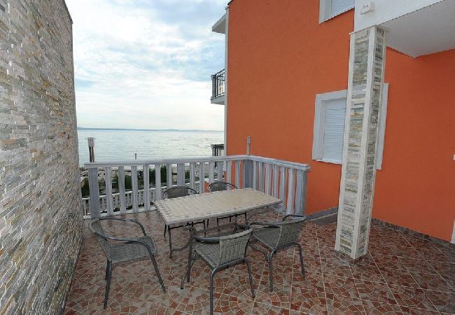 Apartamento en Podstrana - Apartamento en Podstrana-Sv.Martin con Seaview, Terraza, Acondicionador, WIFI (5117-1) Apartamento en Podstrana - Apartamento en Podstrana-Sv.Martin con Seaview, Terraza, Acondicionador, WIFI (5117-1)