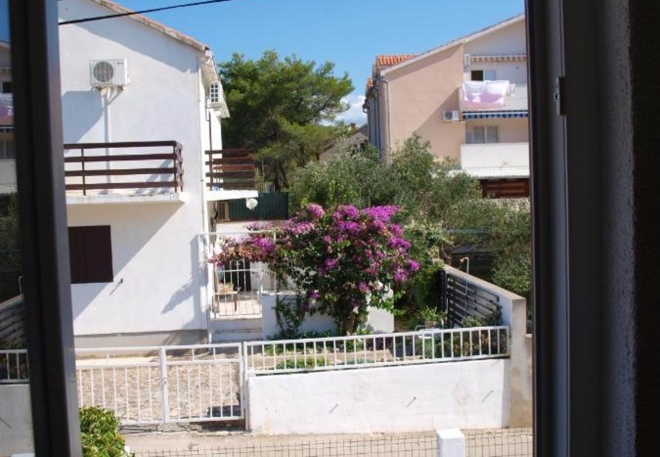 Casa en Milna - Casa de vacaciones en Milna con Terraza, Acondicionador, WIFI, Lavadora (5123-1)