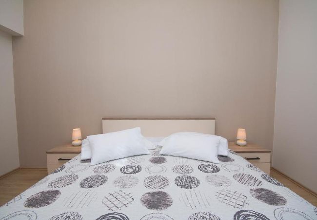 Apartamento en Brela - Apartamento en Brela con Seaview, Balcón, Acondicionador, WIFI (5122-2) Apartamento en Brela - Apartamento en Brela con Seaview, Balcón, Acondicionador, WIFI (5122-2)