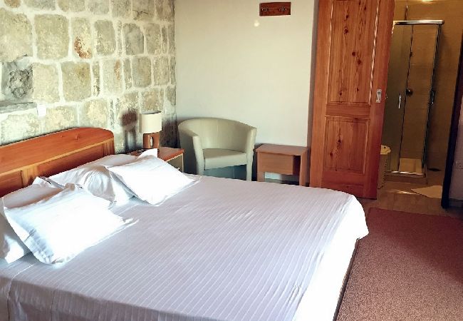 Casa en Dugi Rat - Casa de vacaciones en Sumpetar Jesenice con Seaview, Terraza, Acondicionador, WIFI (5133-1) Casa en Dugi Rat - Casa de vacaciones en Sumpetar Jesenice con Seaview, Terraza, Acondicionador, WIFI (5133-1)