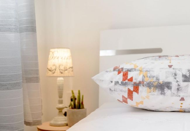 Apartamento en Arbanija - Apartamento en Arbanija con Seaview, Balcón, Acondicionador, WIFI (5137-1) Apartamento en Arbanija - Apartamento en Arbanija con Seaview, Balcón, Acondicionador, WIFI (5137-1)