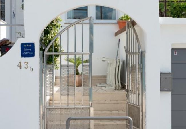 Apartamento en Arbanija - Apartamento en Arbanija con Seaview, Terraza, Acondicionador, WIFI (5138-2) Apartamento en Arbanija - Apartamento en Arbanija con Seaview, Terraza, Acondicionador, WIFI (5138-2)