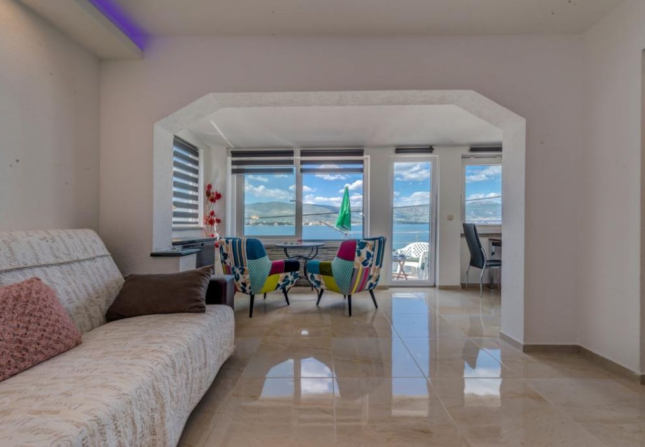 Apartamento en Arbanija - Apartamento en Arbanija con Seaview, Balcón, Acondicionador, WIFI (5138-1)