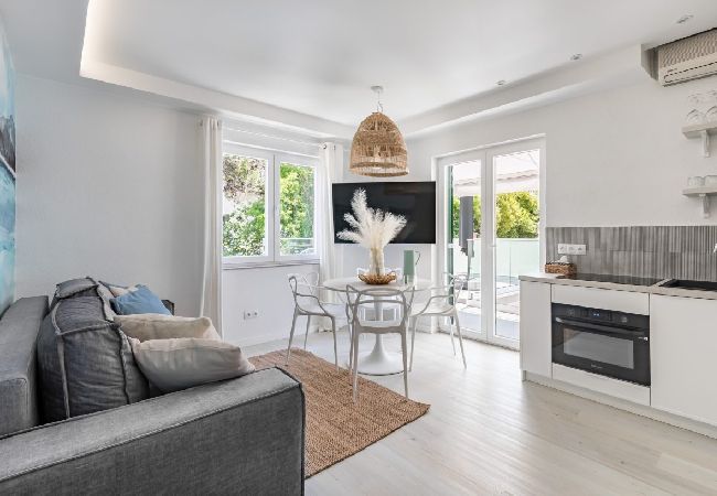 Apartamento en Arbanija - Apartamento en Arbanija con Seaview, Terraza, Acondicionador, WIFI (5139-2) Apartamento en Arbanija - Apartamento en Arbanija con Seaview, Terraza, Acondicionador, WIFI (5139-2)