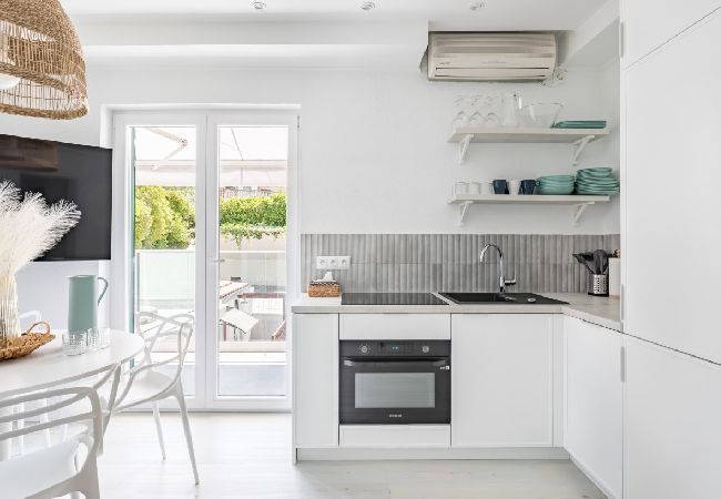 Apartamento en Arbanija - Apartamento en Arbanija con Seaview, Terraza, Acondicionador, WIFI (5139-2) Apartamento en Arbanija - Apartamento en Arbanija con Seaview, Terraza, Acondicionador, WIFI (5139-2)