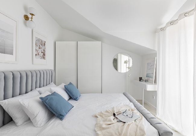 Apartamento en Arbanija - Apartamento en Arbanija con Seaview, Terraza, Acondicionador, WIFI (5139-5) Apartamento en Arbanija - Apartamento en Arbanija con Seaview, Terraza, Acondicionador, WIFI (5139-5)