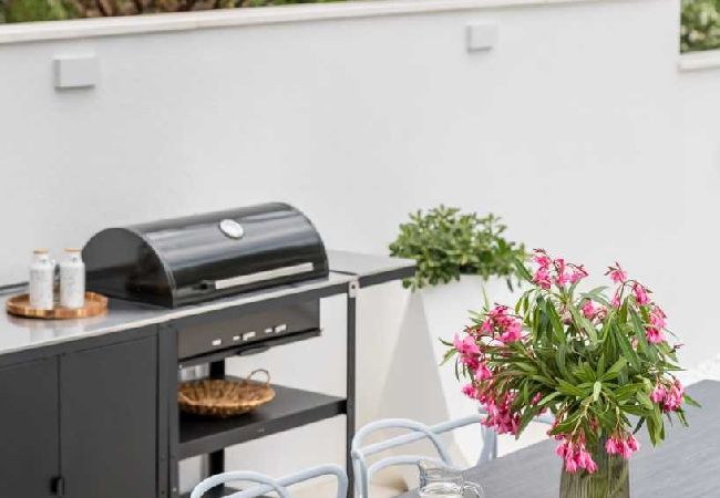 Apartamento en Arbanija - Apartamento en Arbanija con Seaview, Terraza, Acondicionador, WIFI (5139-5) Apartamento en Arbanija - Apartamento en Arbanija con Seaview, Terraza, Acondicionador, WIFI (5139-5)