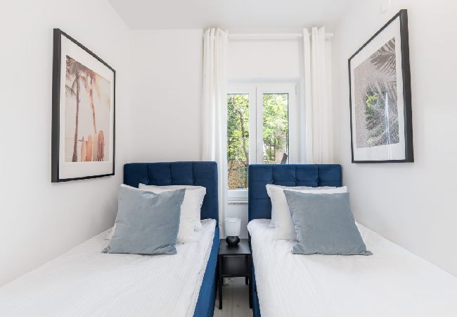 Apartamento en Arbanija - Apartamento en Arbanija con Terraza, Acondicionador, WIFI (5139-4) Apartamento en Arbanija - Apartamento en Arbanija con Terraza, Acondicionador, WIFI (5139-4)