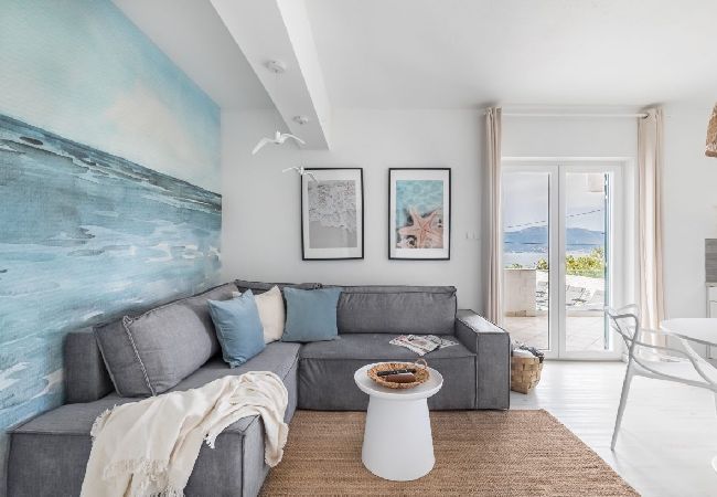 Apartamento en Arbanija - Apartamento en Arbanija con Seaview, Terraza, Acondicionador, WIFI (5139-3) Apartamento en Arbanija - Apartamento en Arbanija con Seaview, Terraza, Acondicionador, WIFI (5139-3)