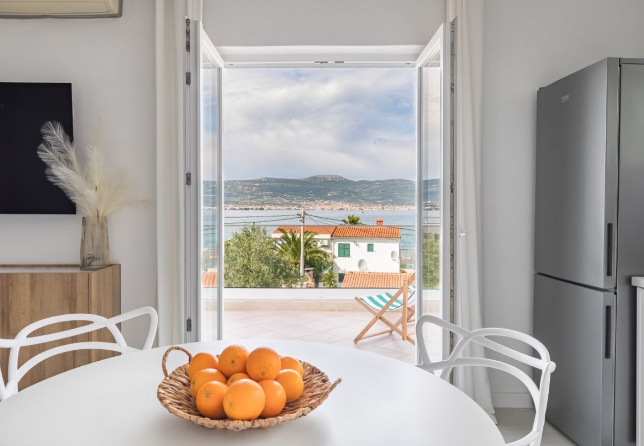 Apartamento en Arbanija - Apartamento en Arbanija con Seaview, Terraza, Acondicionador, WIFI (5139-1)