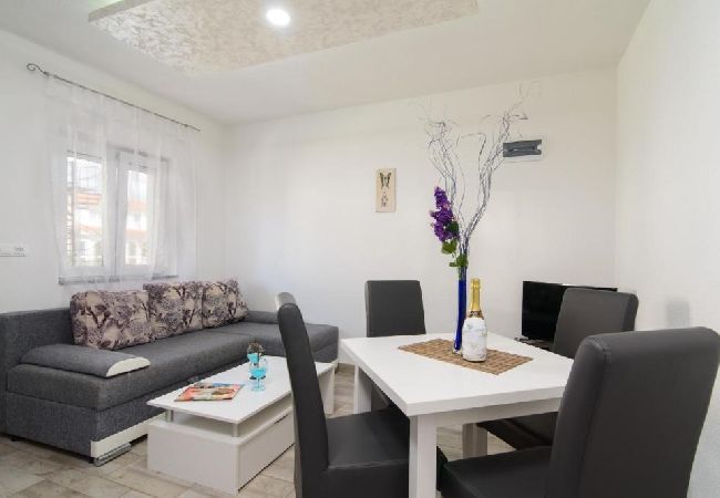 Okrug Gornji - Apartamento