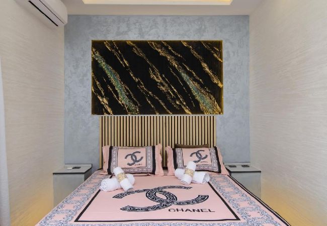 Apartamento en Okrug Gornji - Apartamento en Okrug Gornji con Seaview, Balcón, Acondicionador, WIFI (5134-3) Apartamento en Okrug Gornji - Apartamento en Okrug Gornji con Seaview, Balcón, Acondicionador, WIFI (5134-3)