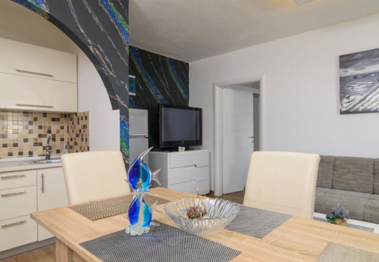 Apartamento en Okrug Gornji - Apartamento en Okrug Gornji con Seaview, Terraza, Acondicionador, WIFI (5134-1)