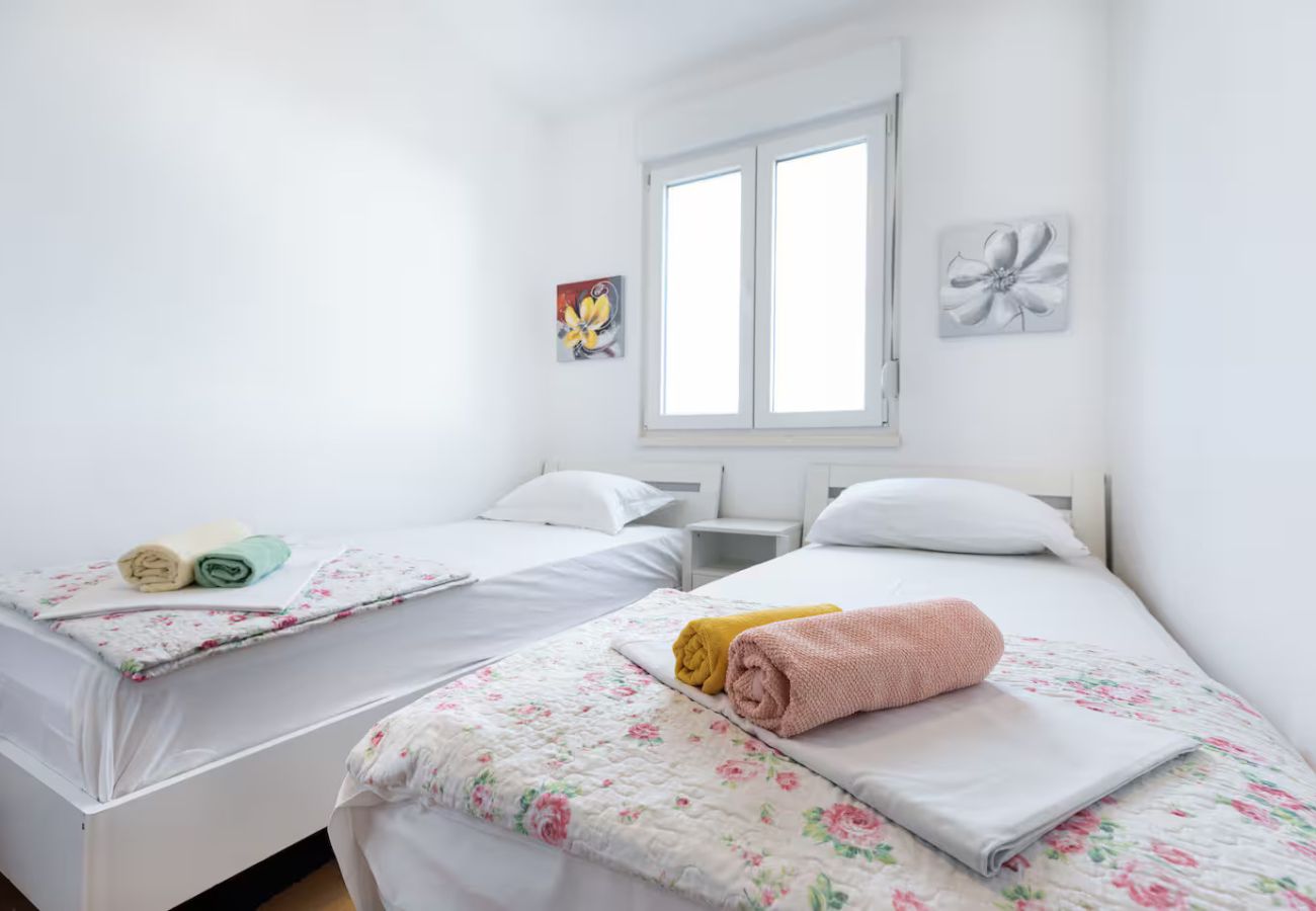 Apartamento en Split - Apartamento en Split con Balcón, Acondicionador, WIFI (5141-1)