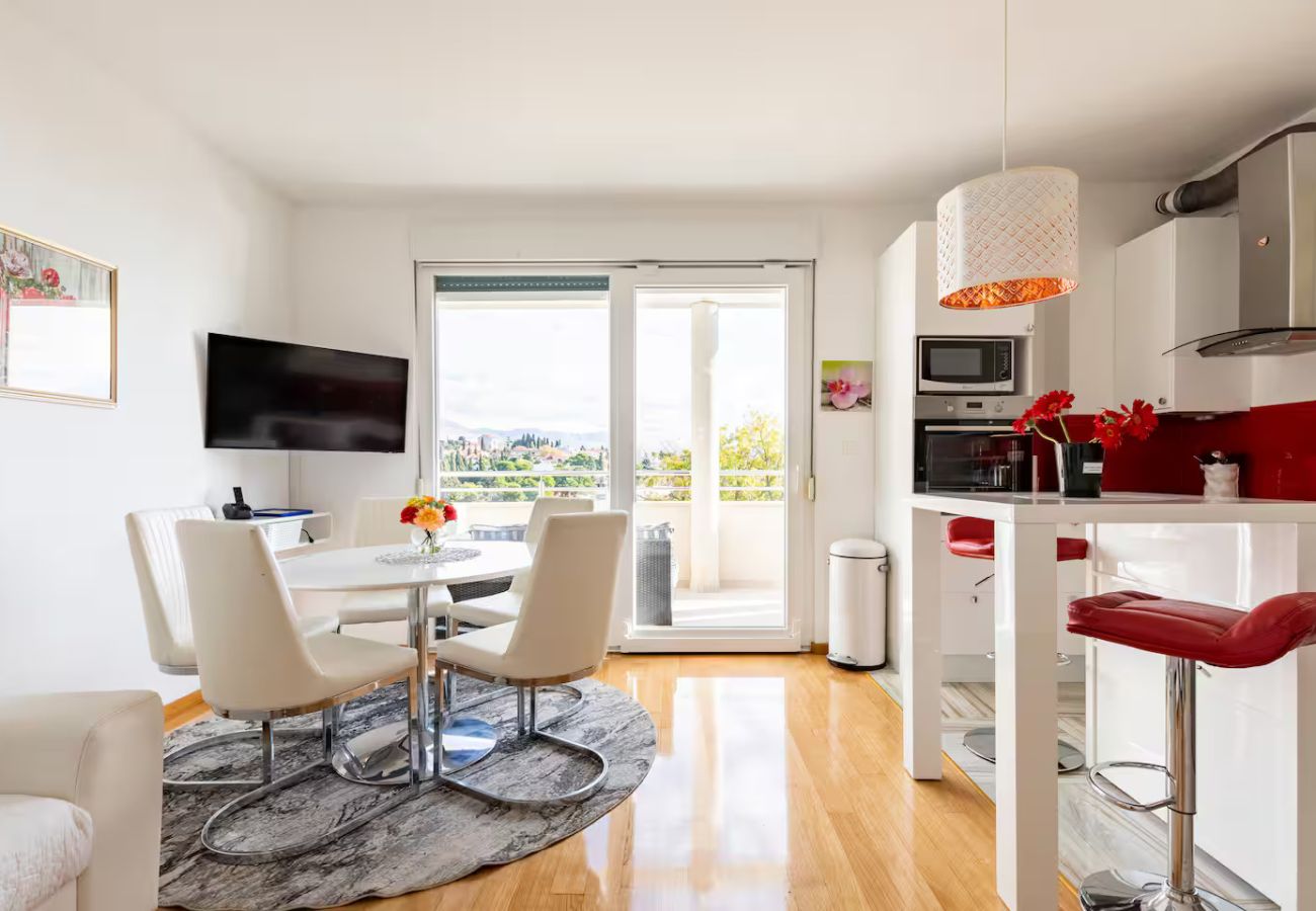 Apartamento en Split - Apartamento en Split con Balcón, Acondicionador, WIFI (5141-1)