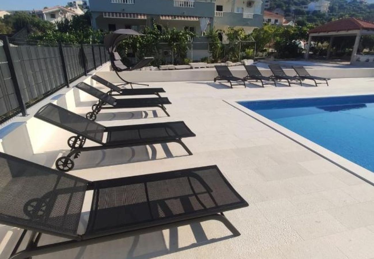 Apartamento en Seget Vranjica - Apartamento en Seget Vranjica con Seaview, Terraza, Acondicionador, WIFI (5142-4)