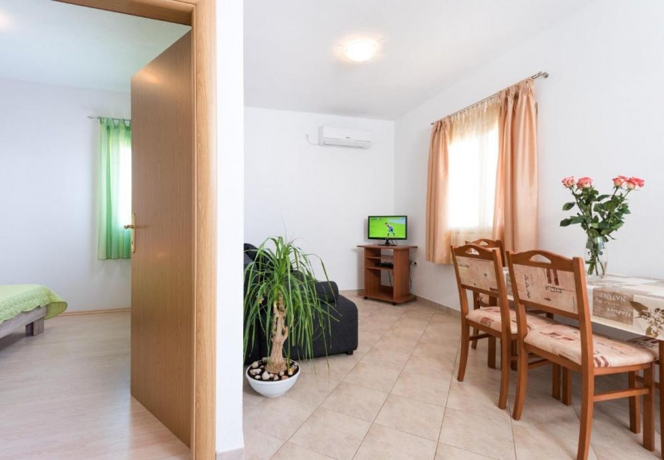 Apartamento en Seget Vranjica - Apartamento en Seget Vranjica con Seaview, Balcón, Acondicionador, WIFI (5142-1)