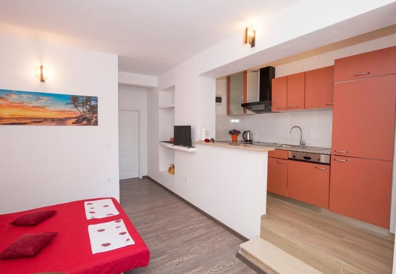 Apartamento en Duce - Apartamento en Duće con Terraza, Acondicionador, WIFI, Lavavajillas (5146-8)