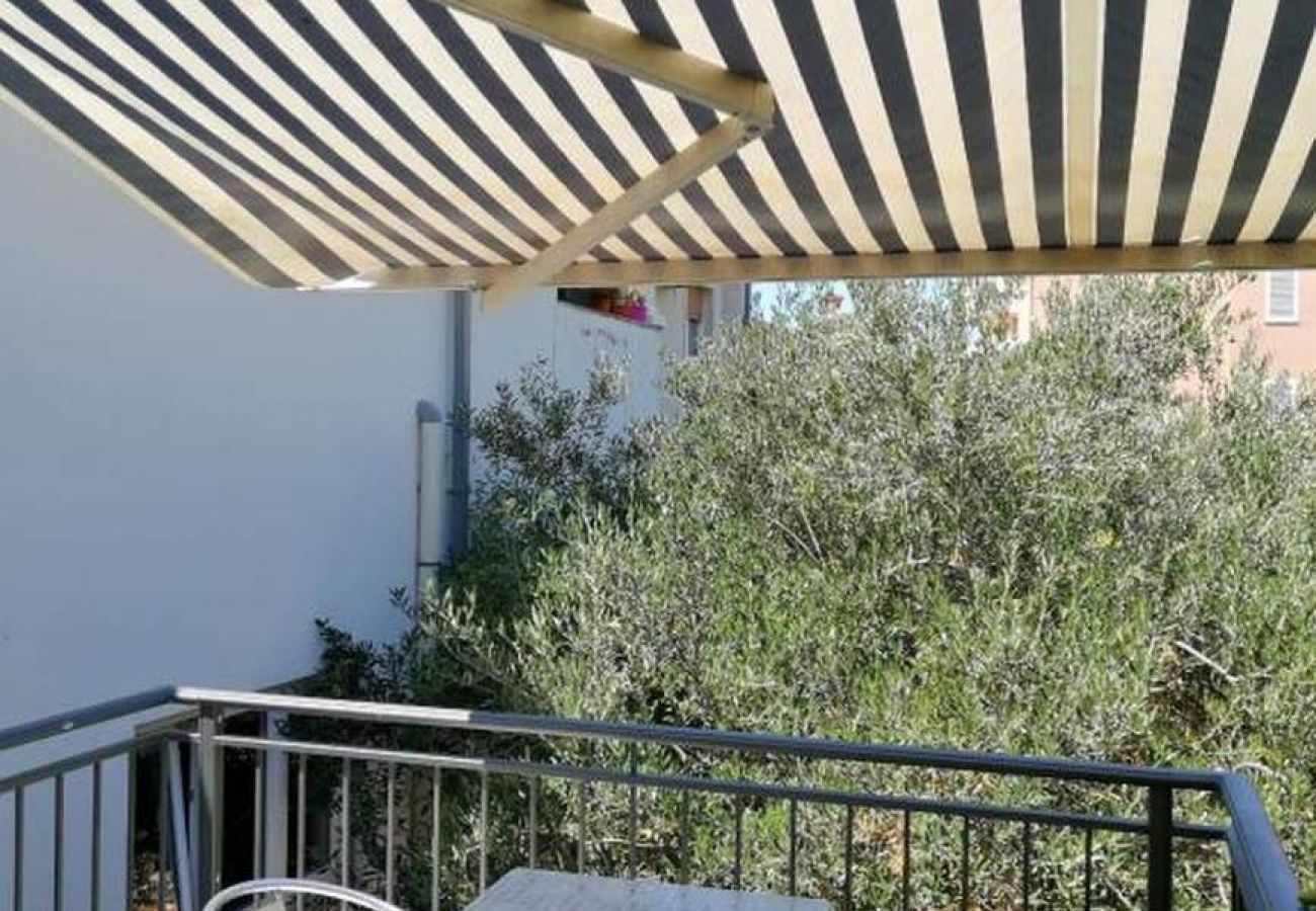 Apartamento en Duce - Apartamento en Duće con Balcón, Acondicionador, WIFI (5146-7)