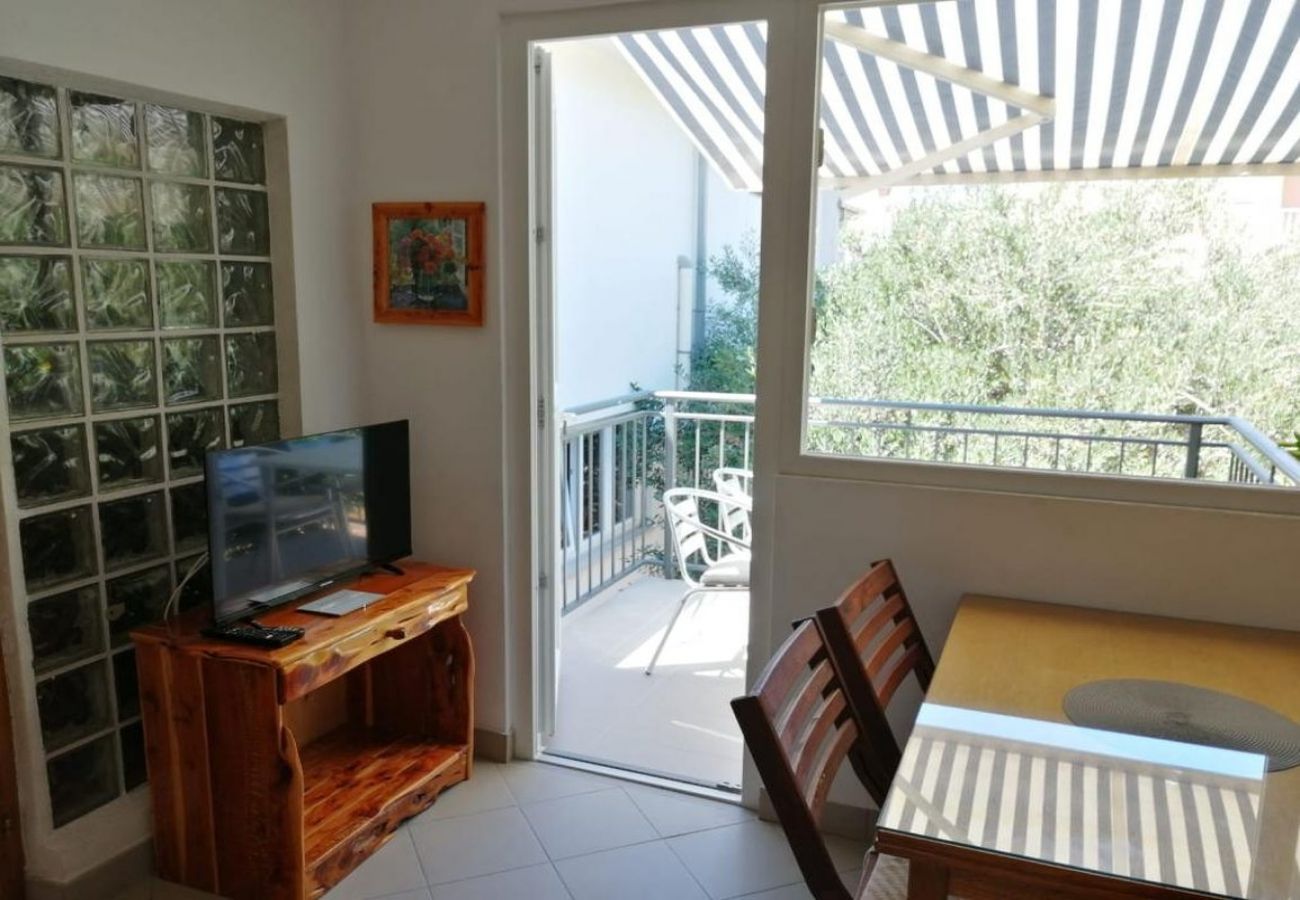 Apartamento en Duce - Apartamento en Duće con Balcón, Acondicionador, WIFI (5146-7)