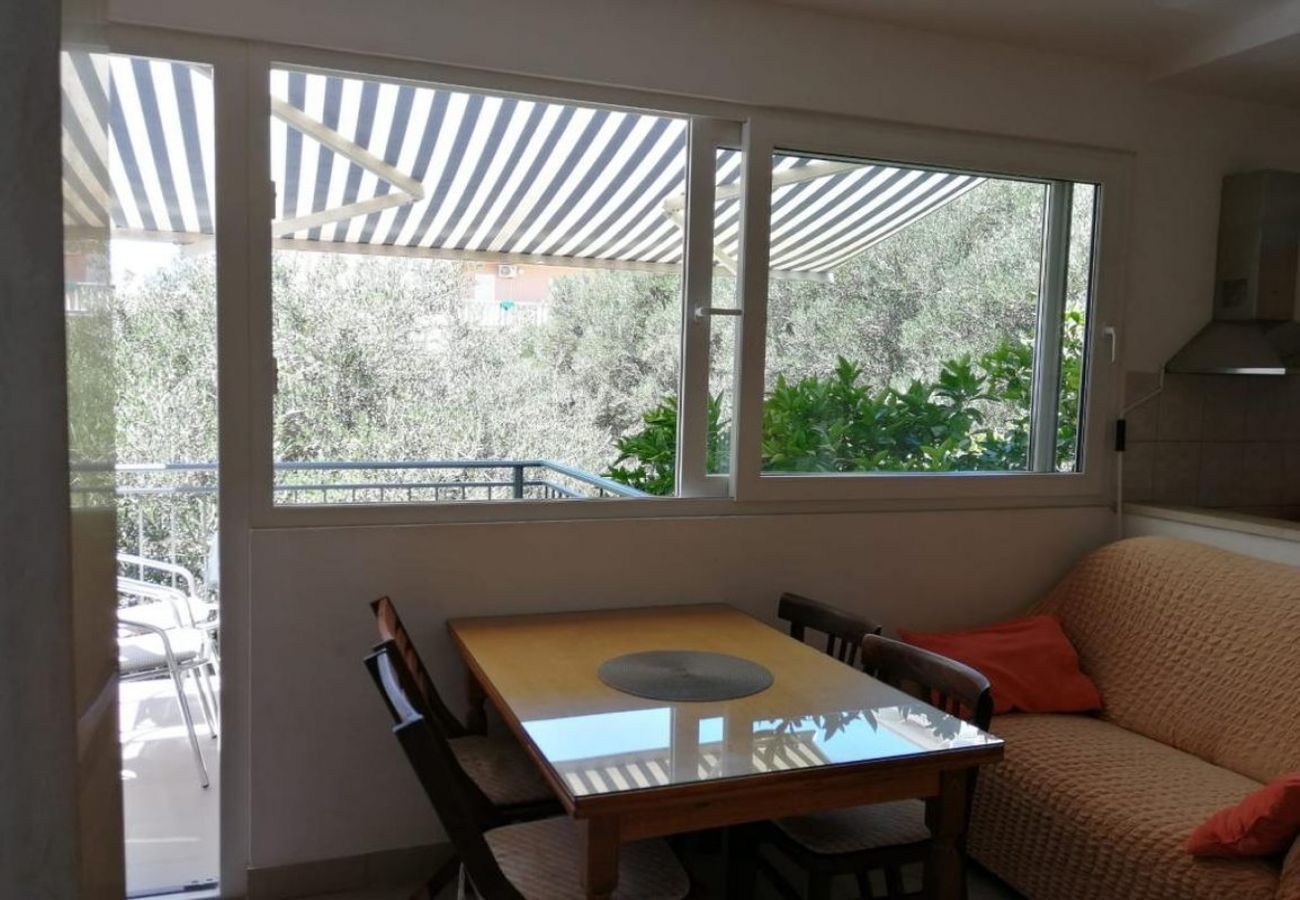 Apartamento en Duce - Apartamento en Duće con Balcón, Acondicionador, WIFI (5146-7)