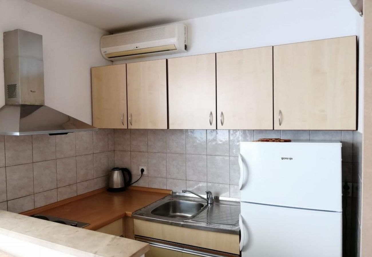 Apartamento en Duce - Apartamento en Duće con Balcón, Acondicionador, WIFI (5146-7)