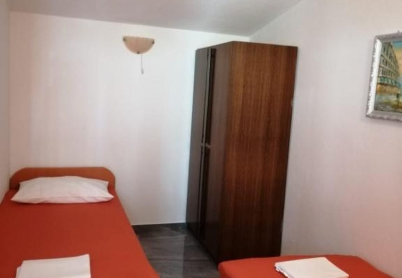 Apartamento en Duce - Apartamento en Duće con Balcón, Acondicionador, WIFI (5146-7)