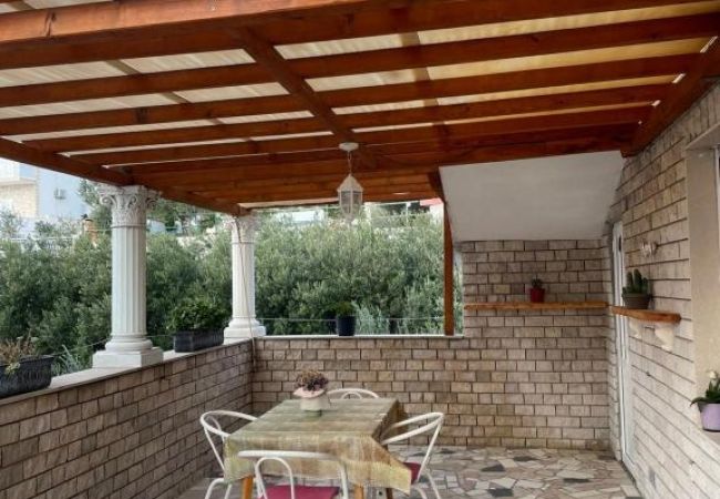 Apartamento en Duce - Apartamento en Duće con Seaview, Balcón, Acondicionador, WIFI (5146-4) Apartamento en Duce - Apartamento en Duće con Seaview, Balcón, Acondicionador, WIFI (5146-4)