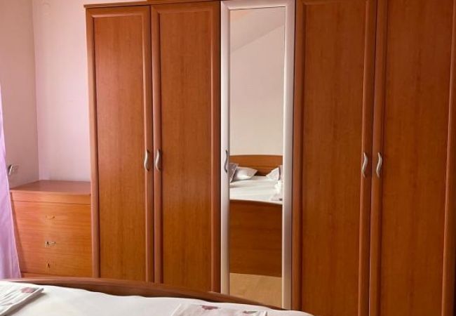 Apartamento en Duce - Apartamento en Duće con Seaview, Balcón, Acondicionador, WIFI (5146-4) Apartamento en Duce - Apartamento en Duće con Seaview, Balcón, Acondicionador, WIFI (5146-4)