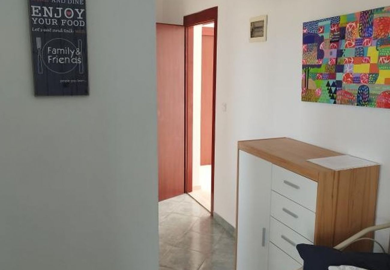 Apartamento en Drage - Apartamento en Drage con Balcón, Acondicionador, WIFI (5144-3)