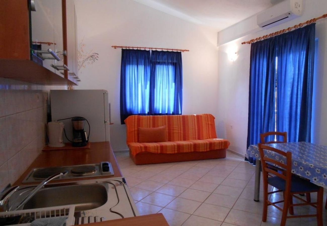 Apartamento en Ražanj - Apartamento en Ražanj con Seaview, Balcón, Acondicionador, WIFI (5150-3)