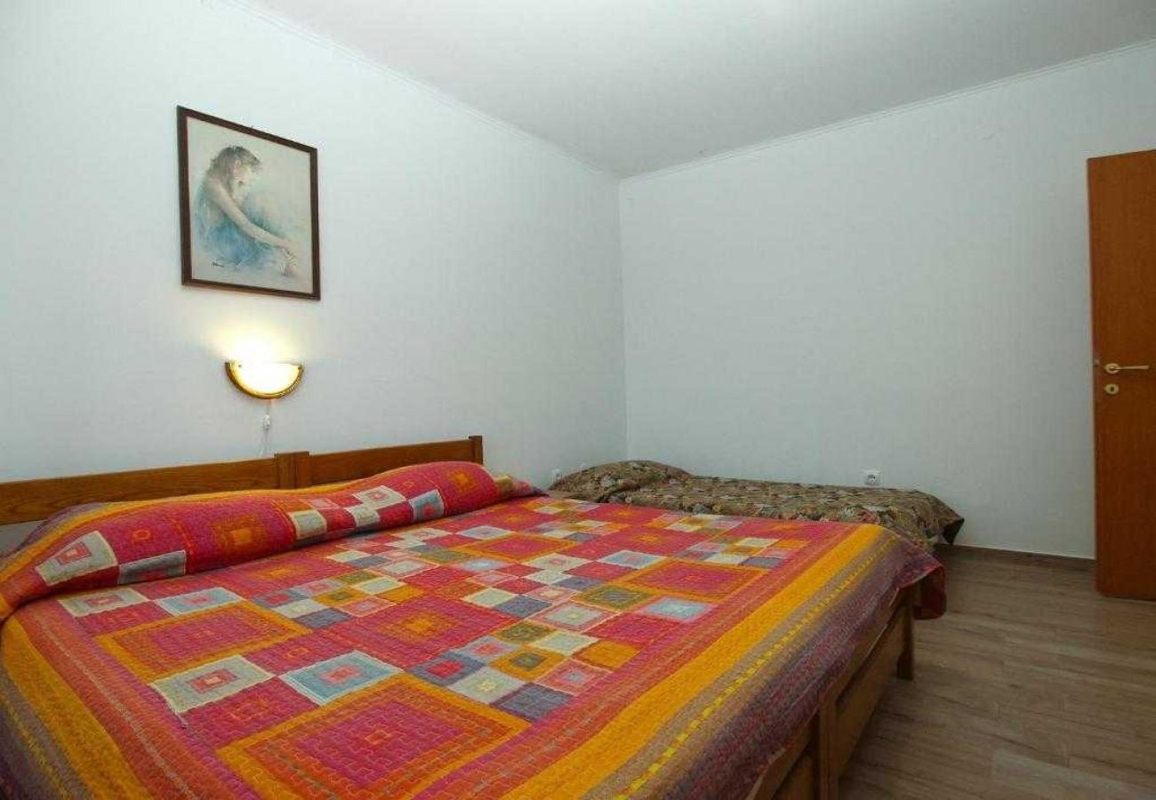 Apartamento en Pula - Apartamento en Pula con Terraza, Acondicionador, WIFI, Lavadora (633-6)