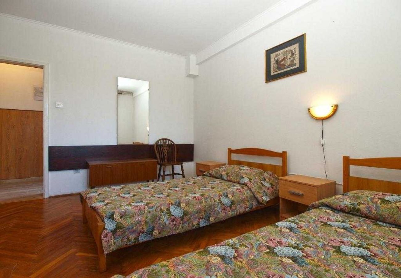 Apartamento en Pula - Apartamento en Pula con Terraza, Acondicionador, WIFI, Lavadora (633-6)