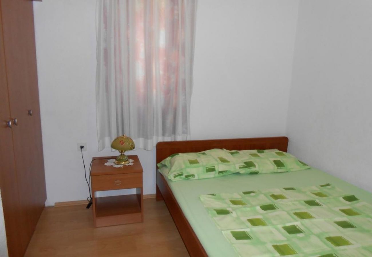 Apartamento en Ražanj - Apartamento en Ražanj con Seaview, Terraza, Acondicionador, WIFI (5150-2)