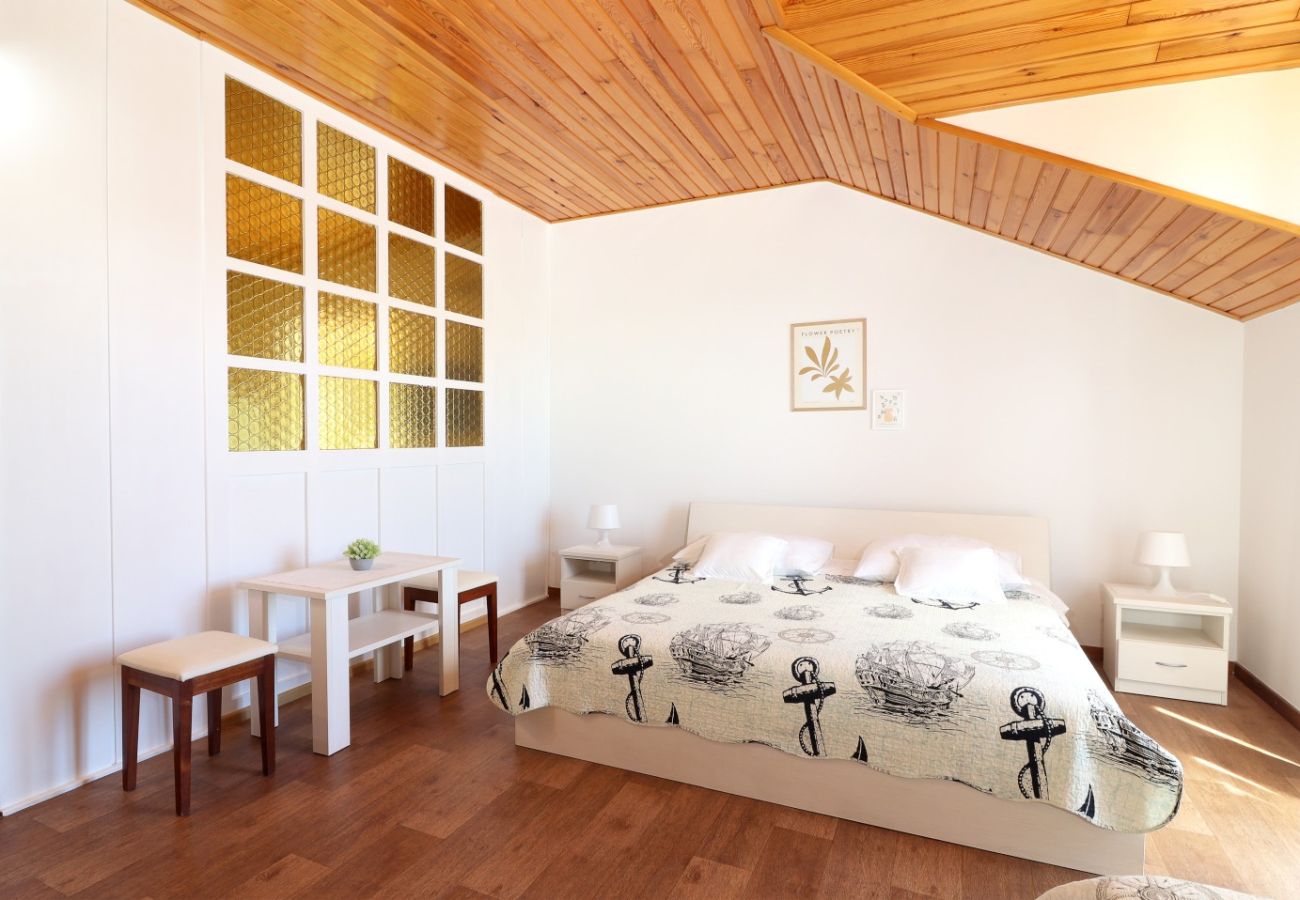 Apartamento en Primošten - Apartamento en Primošten con Seaview, Terraza, Acondicionador, WIFI (5162-2)