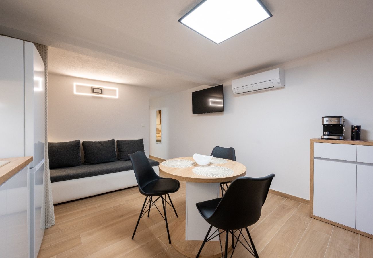 Estudio en Mastrinka - Apartamento Estudio en Mastrinka con Loggia, Acondicionador, WIFI (5159-2)
