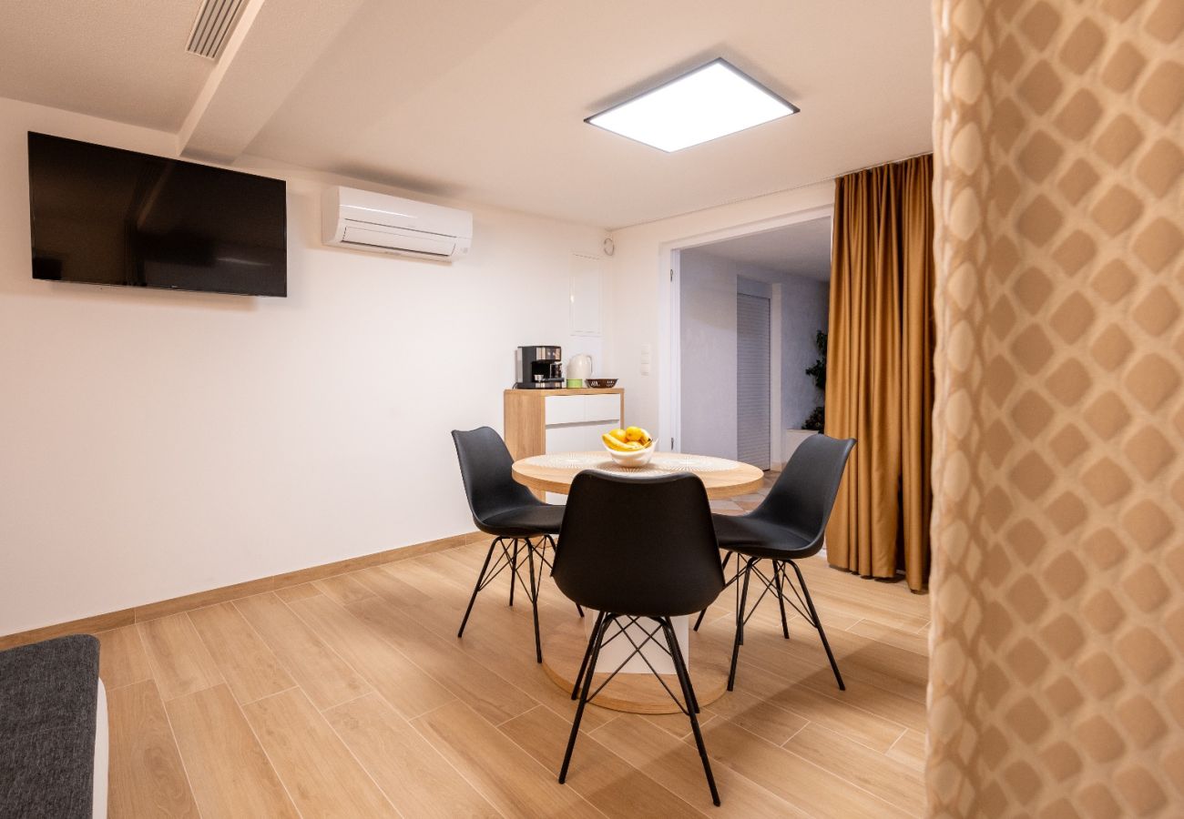 Estudio en Mastrinka - Apartamento Estudio en Mastrinka con Loggia, Acondicionador, WIFI (5159-2)