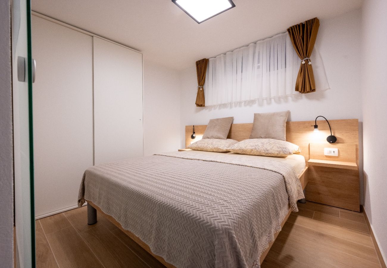 Estudio en Mastrinka - Apartamento Estudio en Mastrinka con Loggia, Acondicionador, WIFI (5159-2)