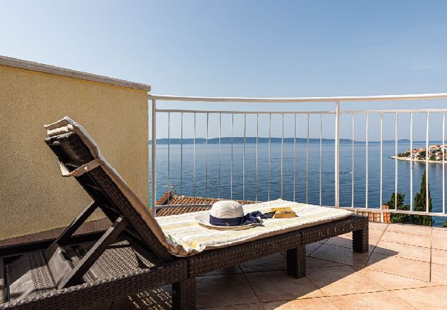 Apartamento en Okrug Gornji - Apartamento en Okrug Gornji con Seaview, Terraza, Acondicionador, WIFI (5160-3) Apartamento en Okrug Gornji - Apartamento en Okrug Gornji con Seaview, Terraza, Acondicionador, WIFI (5160-3)