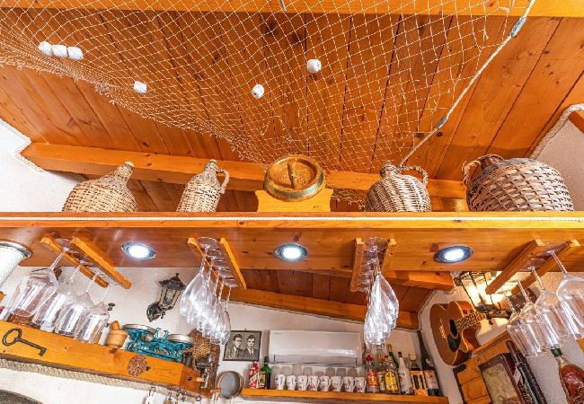 Apartamento en Okrug Gornji - Apartamento en Okrug Gornji con Seaview, Terraza, Acondicionador, WIFI (5160-2) Apartamento en Okrug Gornji - Apartamento en Okrug Gornji con Seaview, Terraza, Acondicionador, WIFI (5160-2)