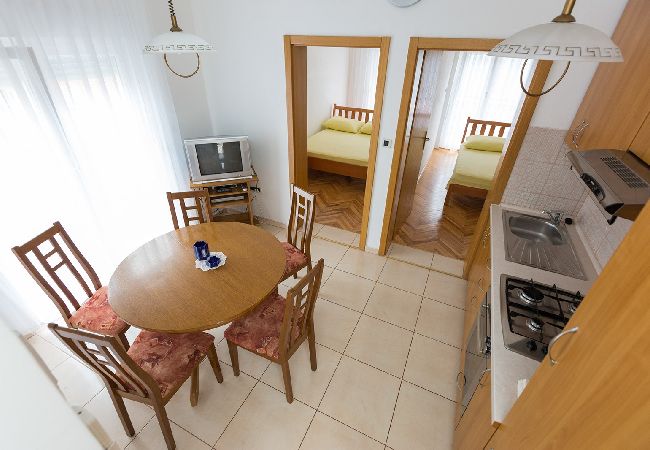 Apartamento en Okrug Donji - Apartamento en Okrug Donji con Seaview, Balcón, Acondicionador, WIFI (5166-4) Apartamento en Okrug Donji - Apartamento en Okrug Donji con Seaview, Balcón, Acondicionador, WIFI (5166-4)