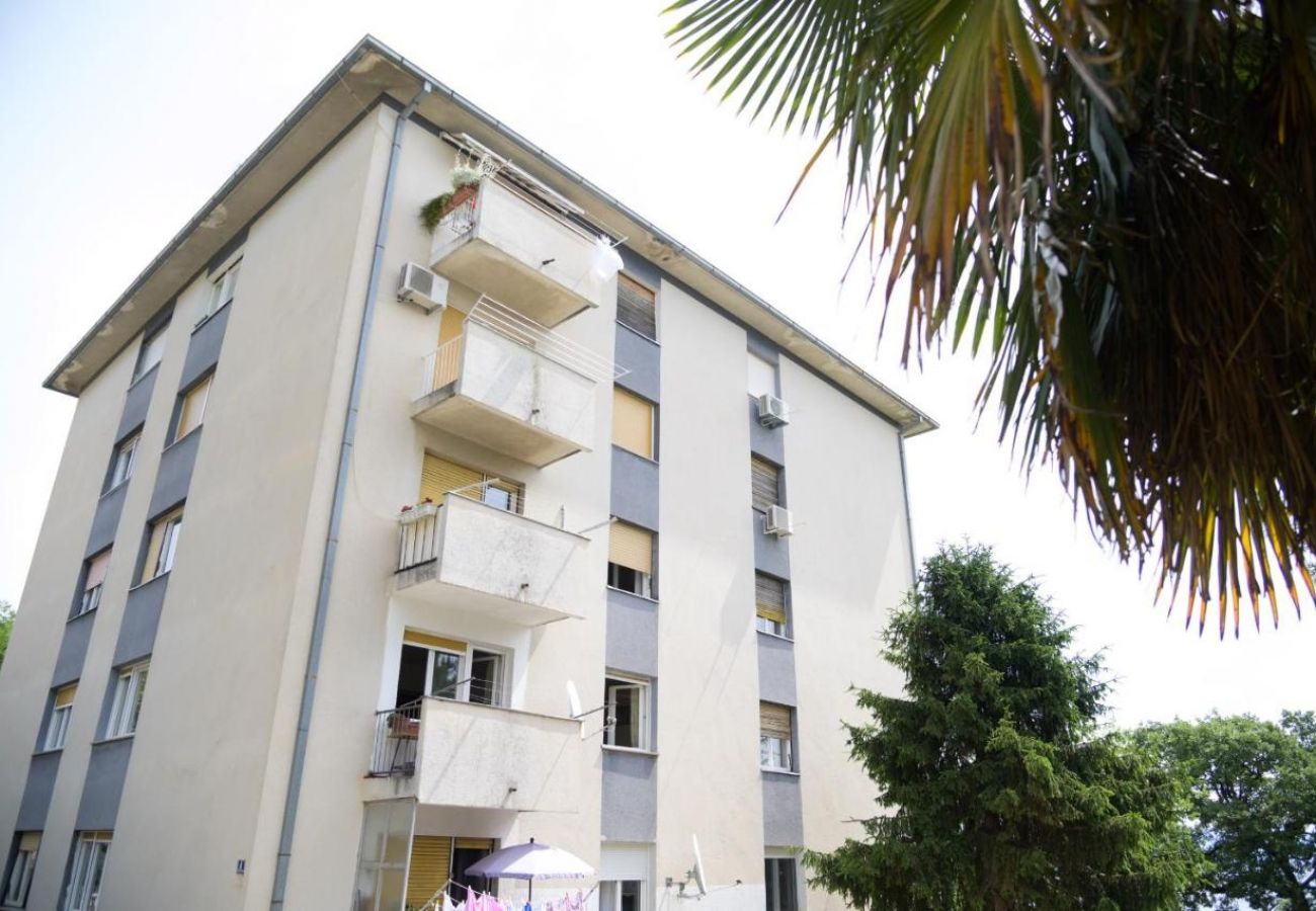 Apartamento en Opatija - Apartamento en Opatija con Balcón, Acondicionador, WIFI, Lavadora (5175-1)