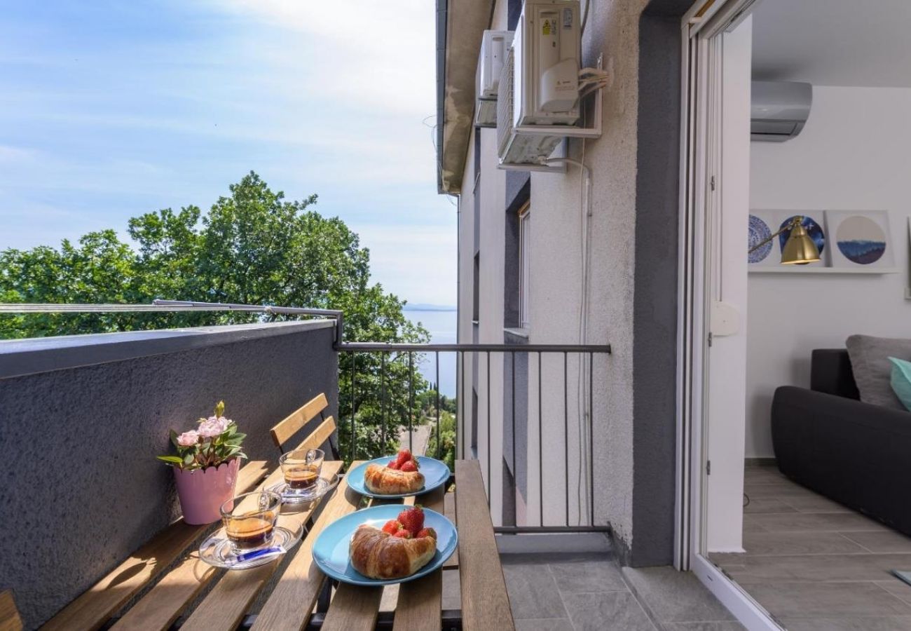 Apartamento en Opatija - Apartamento en Opatija con Balcón, Acondicionador, WIFI, Lavadora (5175-1)