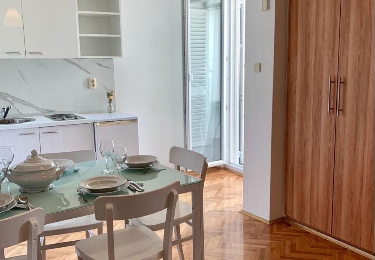 Apartamento en Duce - Apartamento en Duće con Seaview, Balcón, Acondicionador, WIFI (4174-10)