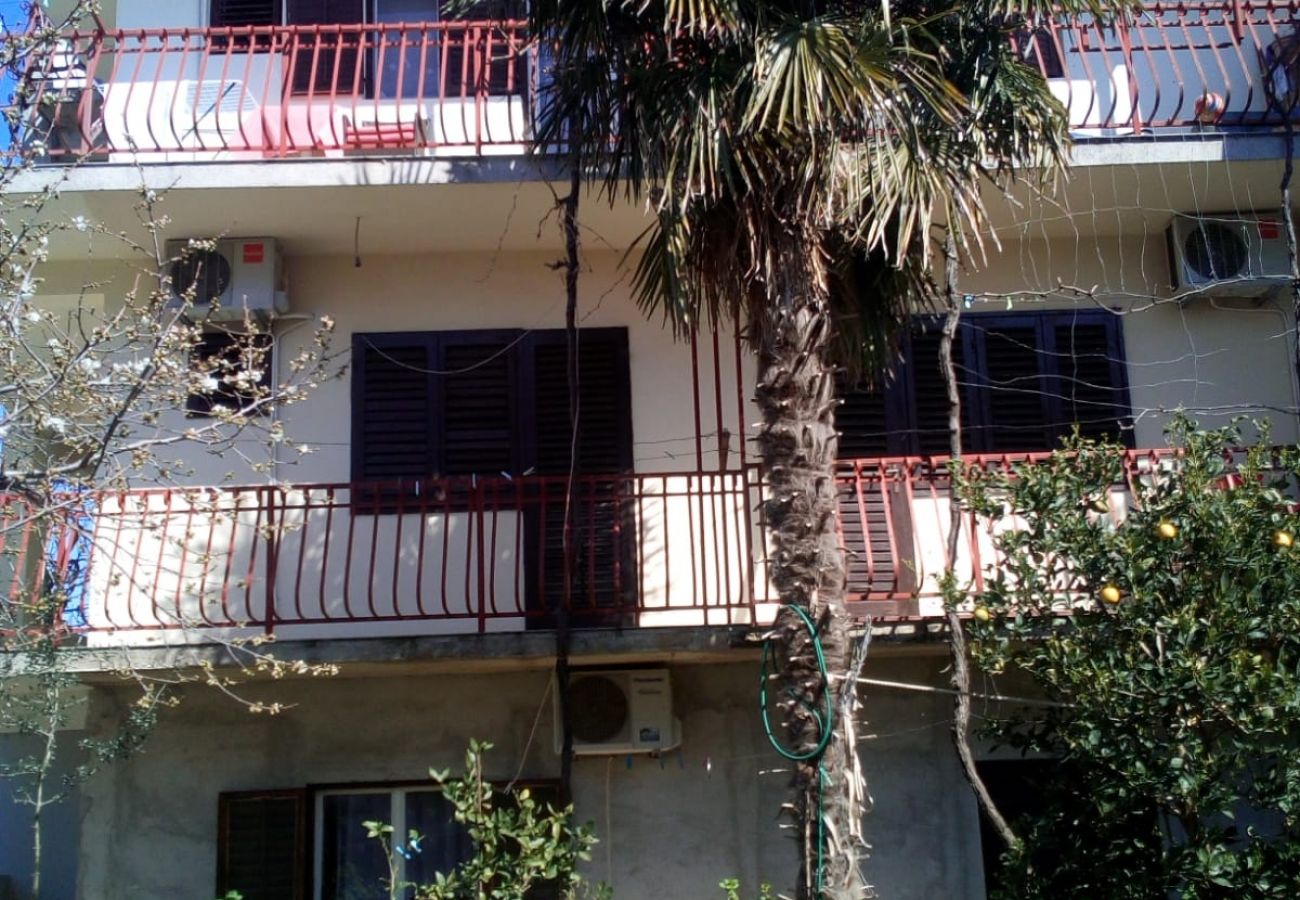 Apartamento en Sibenik - Apartamento en Brodarica con Terraza, Acondicionador, WIFI, Lavavajillas (5185-1)