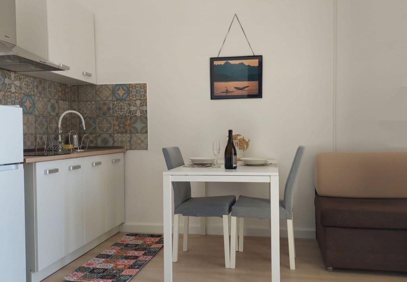 Apartamento en Žaborić - Apartamento en Žaborić con Seaview, Balcón, Acondicionador, WIFI (5177-4)