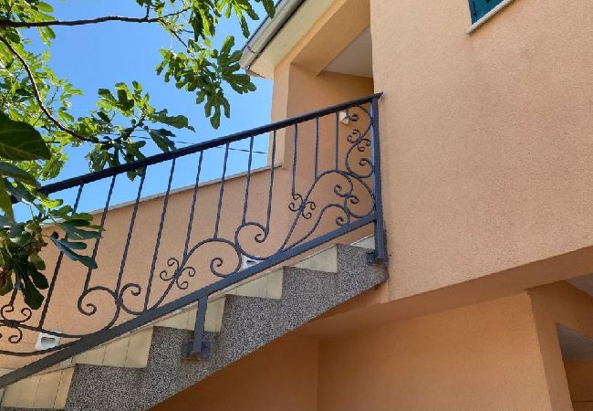 Apartamento en Vodice - Apartamento en Vodice con Acondicionador, WIFI, Lavadora, Lavavajillas (4323-5) Apartamento en Vodice - Apartamento en Vodice con Acondicionador, WIFI, Lavadora, Lavavajillas (4323-5)