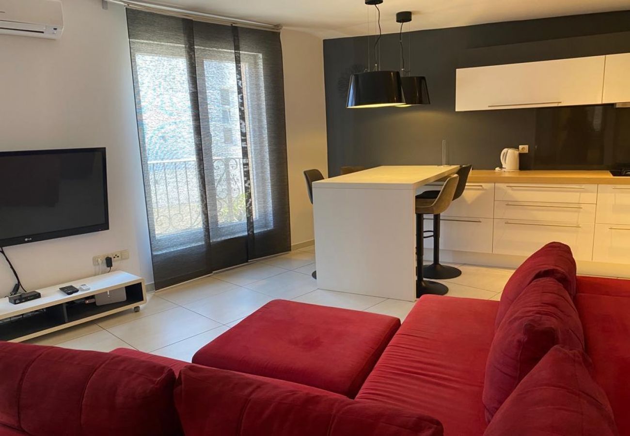 Apartamento en Vodice - Apartamento en Vodice con Acondicionador, WIFI, Lavadora, Lavavajillas (4323-5)